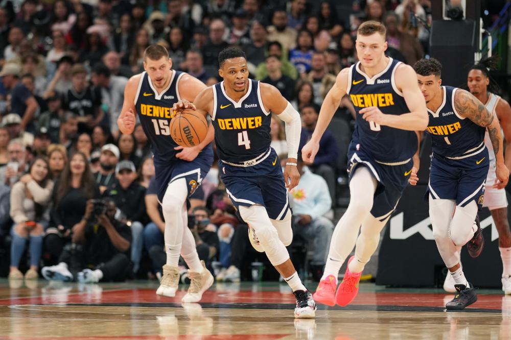 让球迷们和 让球迷们和