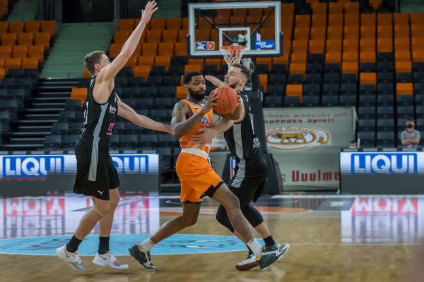 球员健康与 球员健康与